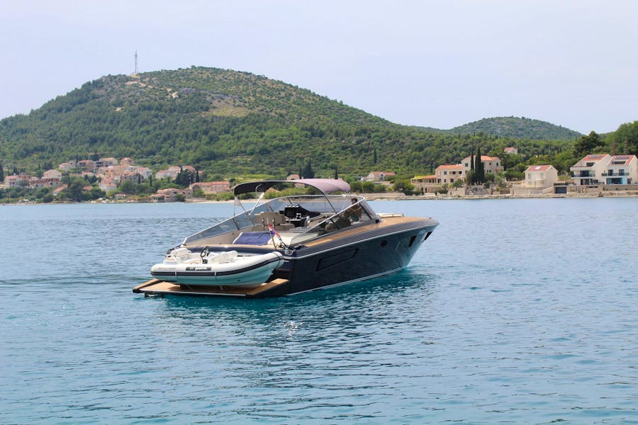 dubrovnik-yacht-charter-itama-45-002.jpg